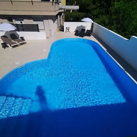 Garden & Pool Bbq Spacious By Rt Kamenjak 普莱曼图拉