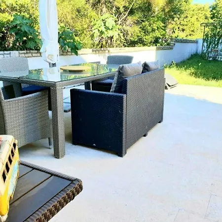 Apartment Garden & Pool Bbq Spacious By Rt Kamenjak Premantura